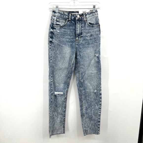 And Now This Light Wash Distressed Ripped Mom Jeans High Rise Size 24" New - Picture 2 of 9